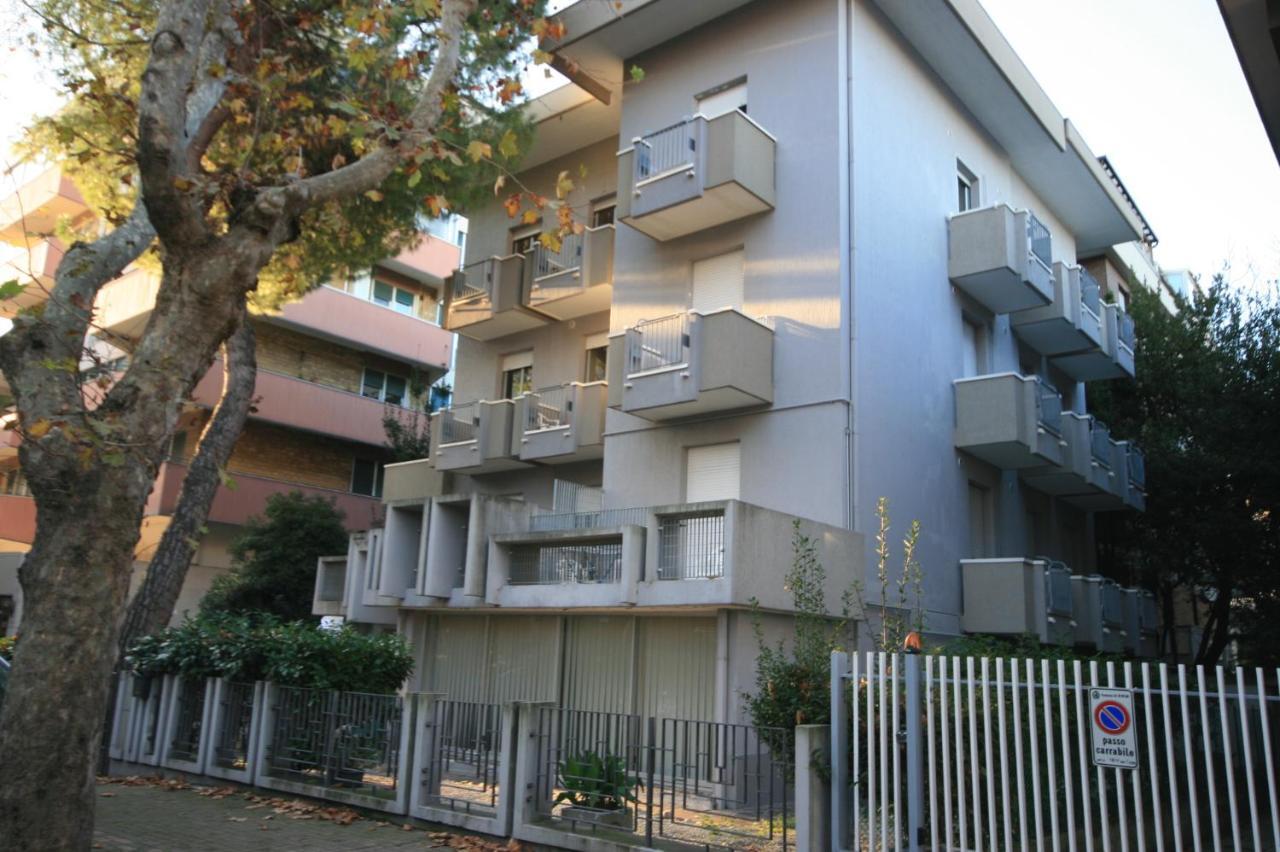 Casa Vacanze Cucciolo Rimini Exteriör bild